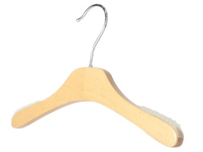 簡(jiǎn)約防滑實(shí)木衣架17C034