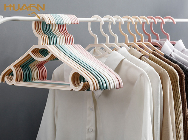 室內(nèi)掛衣架——塑料衣架