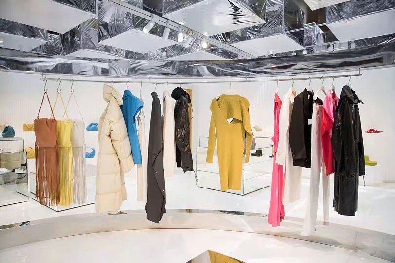 服裝店服裝衣架3