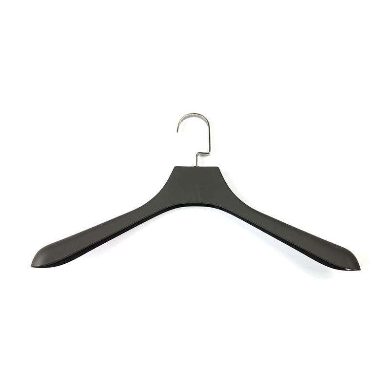 實(shí)木衣架和塑料衣架