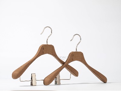 2023秋冬新款衣架