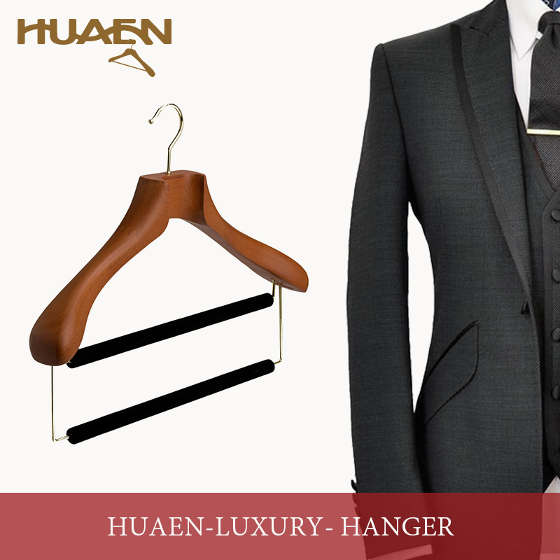 實(shí)木衣架與不銹鋼衣架哪個(gè)好