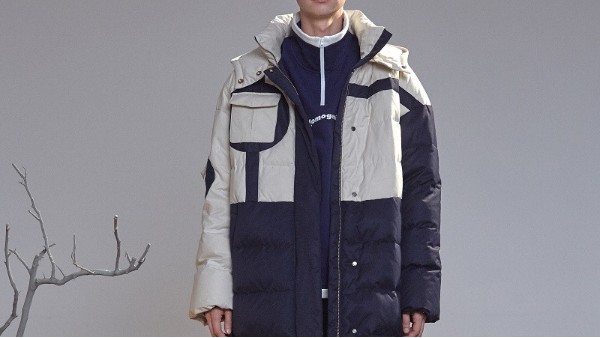 男士長(zhǎng)款羽絨服用什么衣架