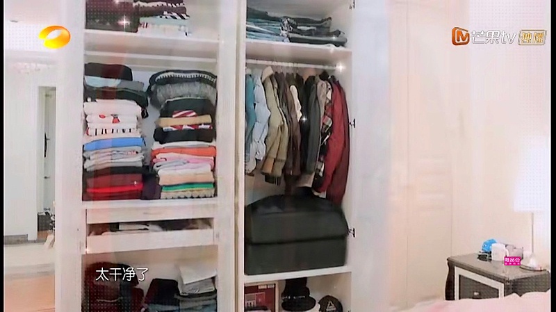 實木衣架分類【華恩】你愿意活成包文婧還是袁姍姍？