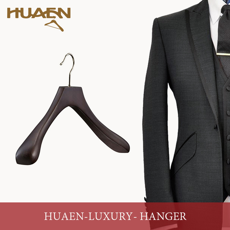 歐式實(shí)木衣架