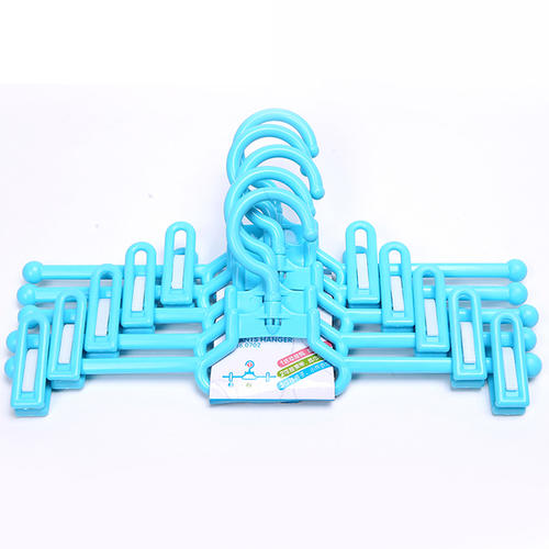 塑料褲架與實木褲架的優(yōu)缺點