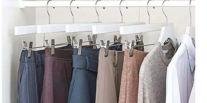 衣柜里面的衣架鐵的好還是木頭的好