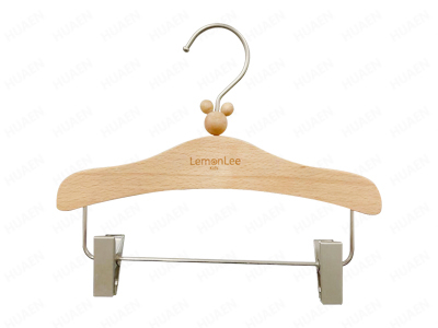 小孩實(shí)木連體衣架