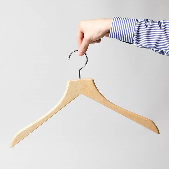 深圳實(shí)木衣架