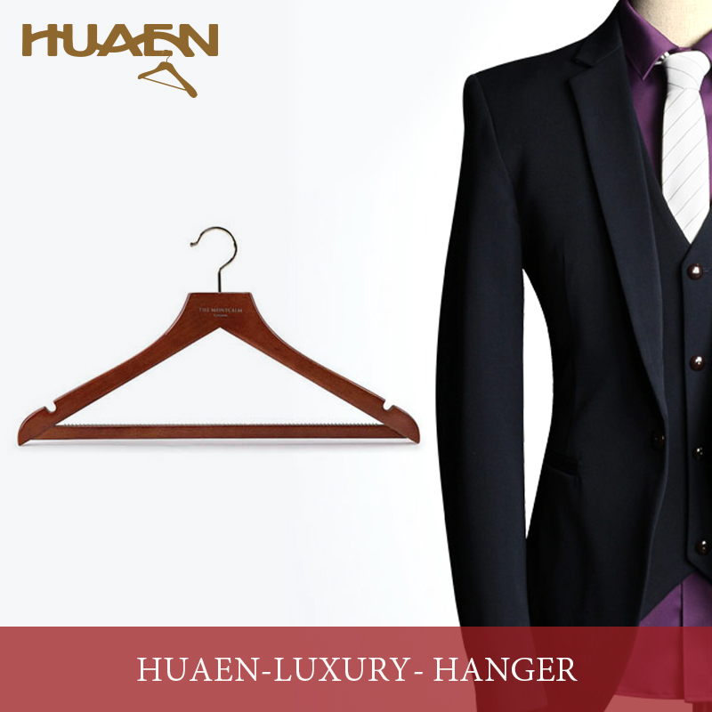 酒店實(shí)木衣架