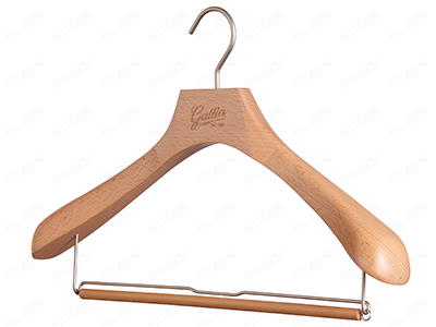 男士多用實(shí)木衣架18D018