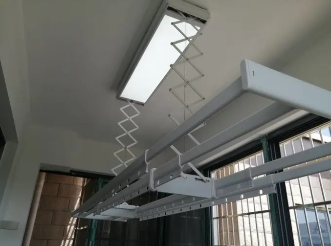 隱形電動晾衣架