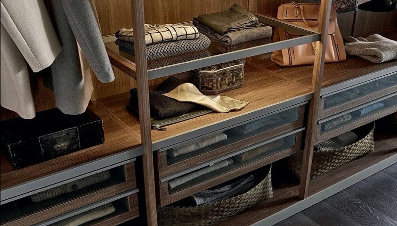 衣柜抽屜實用還是褲架實用