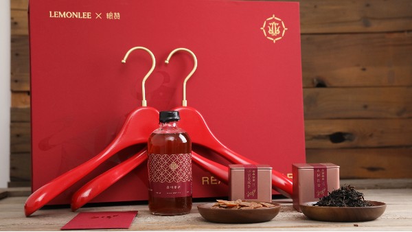 漂亮的衣架，這一款讓人無法拒絕！--華恩