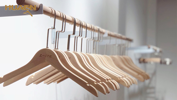 酒店里面的衣架