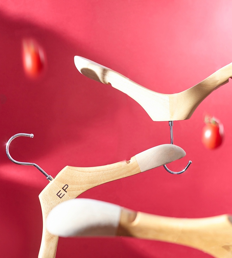 衣架是實木好還是鋼管好