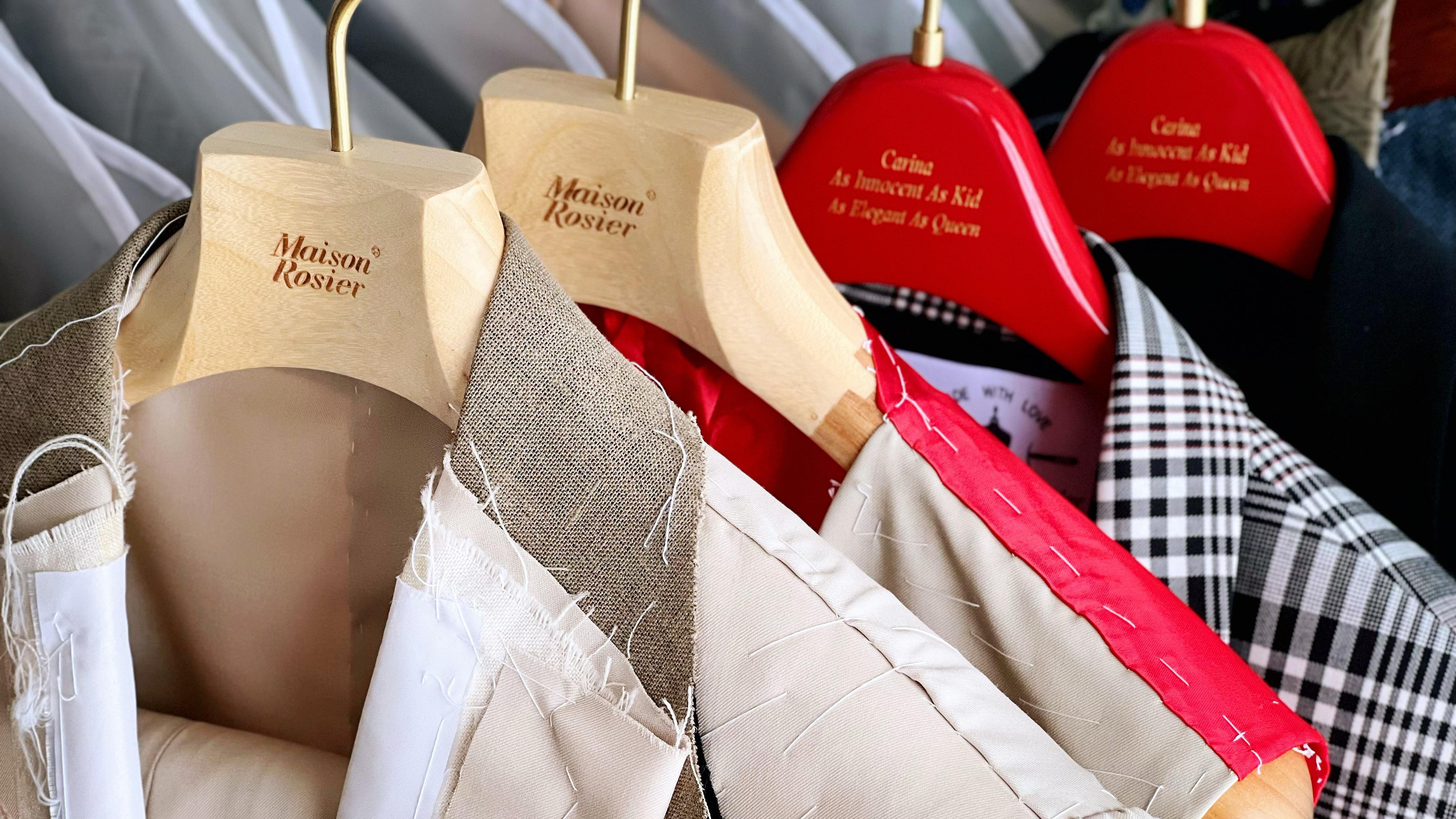 西裝衣架怎么挑？抓住要領(lǐng)很重要！——華恩