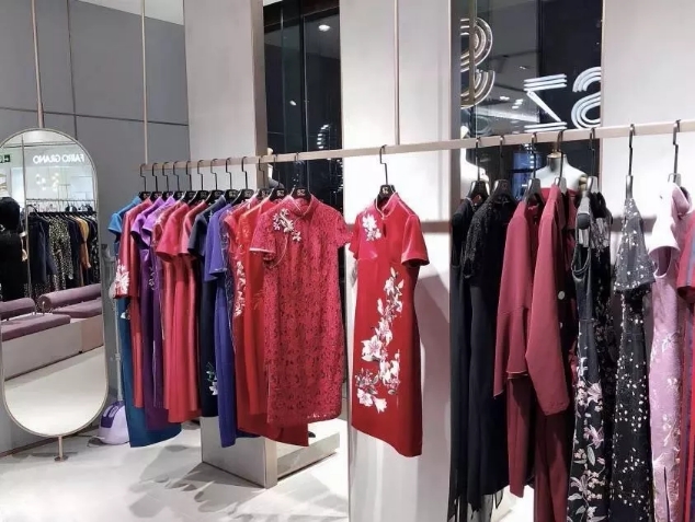品牌服裝店衣架采購(gòu)