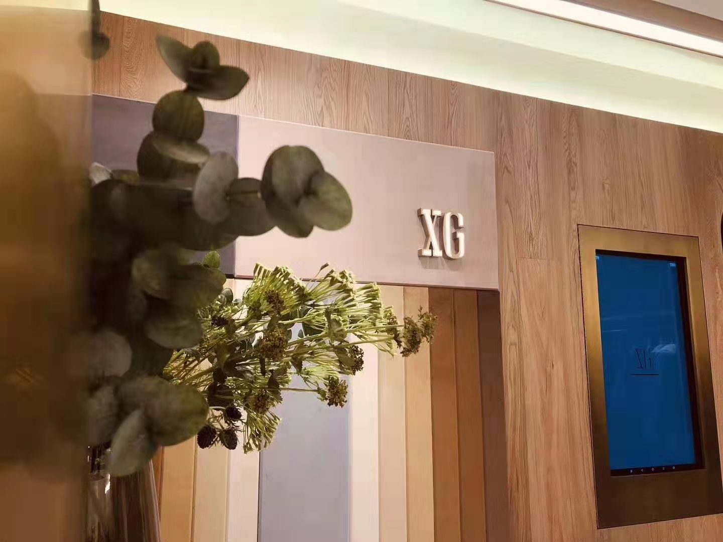 一線女裝品牌木衣架