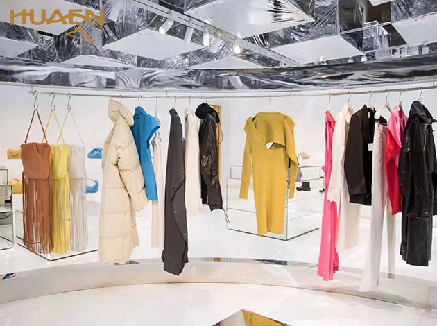 服裝店專用衣架哪里有賣