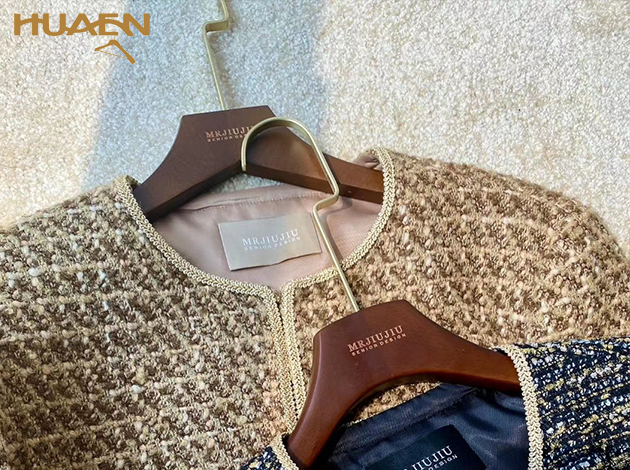 服裝衣架——實木