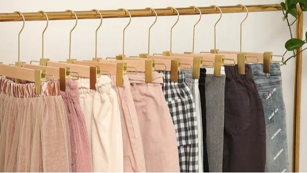 木質(zhì)兒童衣架