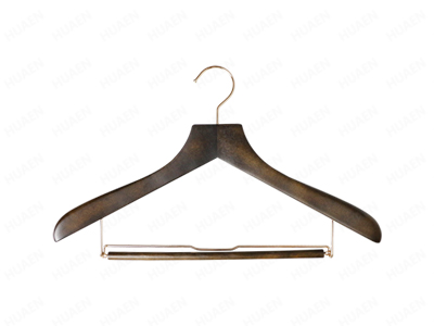 復(fù)古實木衣架17C020