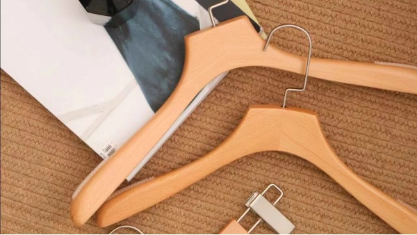 提升品牌調(diào)性！關(guān)于衣架挑選99%的人都不知道的秘密！