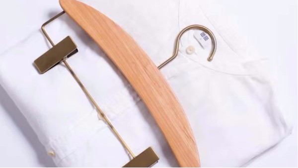 兒童實木衣架如何挑選？這幾點不能忽視！——華恩