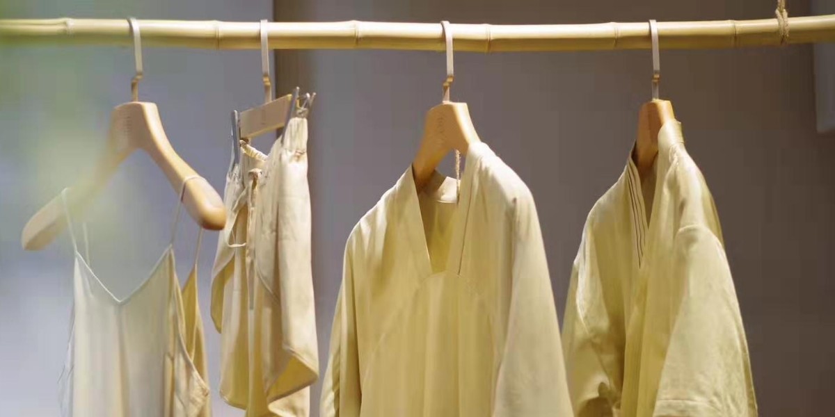 實(shí)木防滑衣架