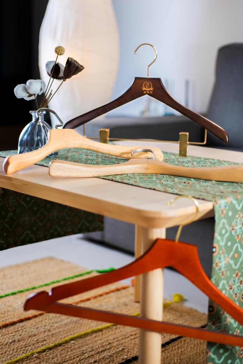 荔浦實(shí)木衣架廠