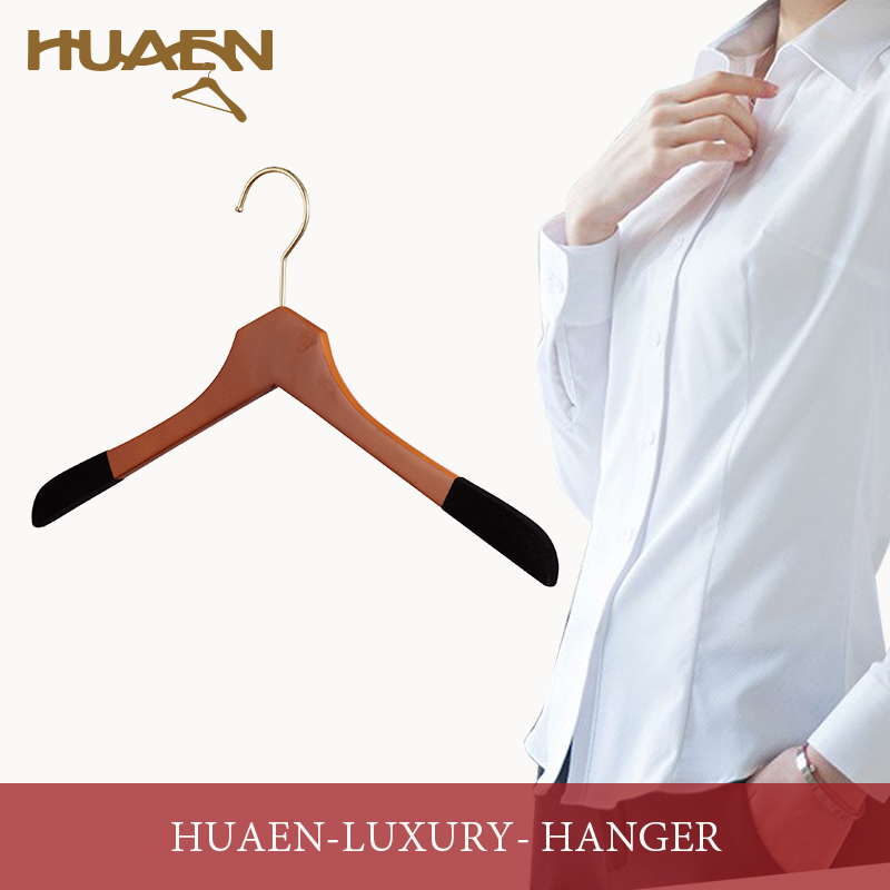 防滑實(shí)木衣架