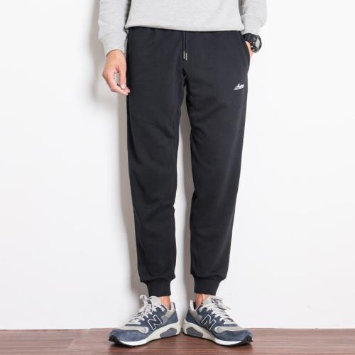 運(yùn)動(dòng)褲用褲架怎么掛