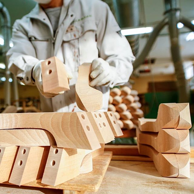 怎樣生產(chǎn)木衣架