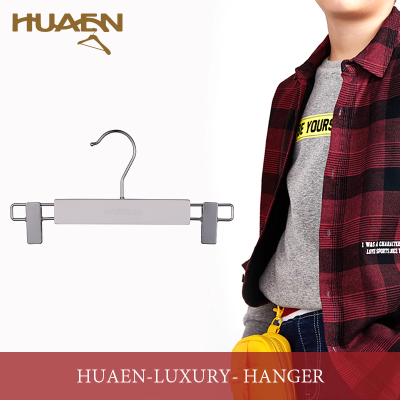 嬰兒衣服掛哪里買