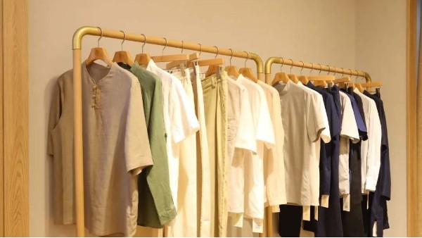 服裝店女裝衣架