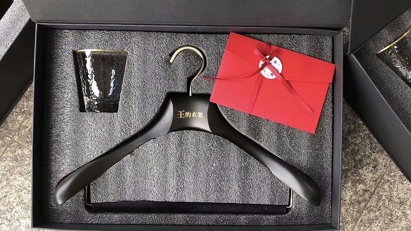 掛針織衫用什么衣架