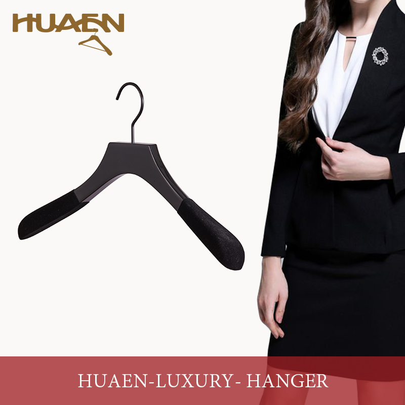 家庭用實木衣架