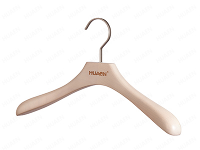 白衣柜配什么顏色衣架