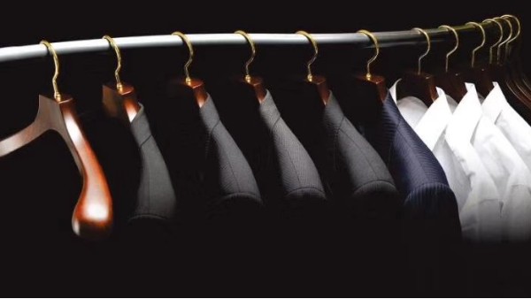 男士西裝衣架尺寸是多少呢？--華恩衣架